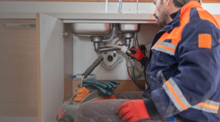 Professional slab leak plumber services in Hineston, LA